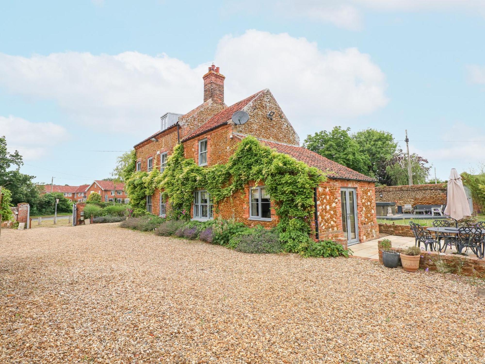 Malthouse Farm Villa Хийчам Екстериор снимка