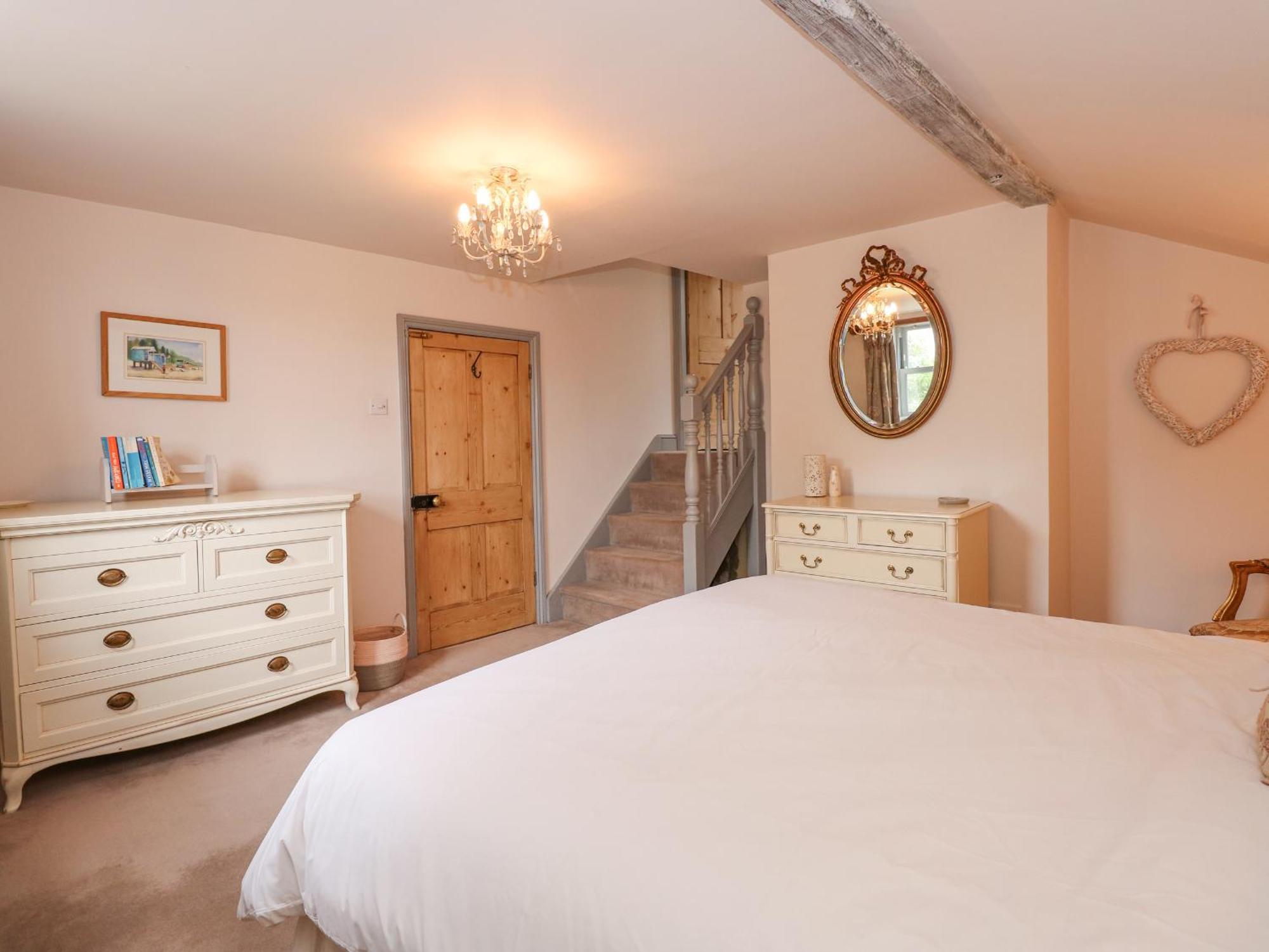 Malthouse Farm Villa Хийчам Екстериор снимка