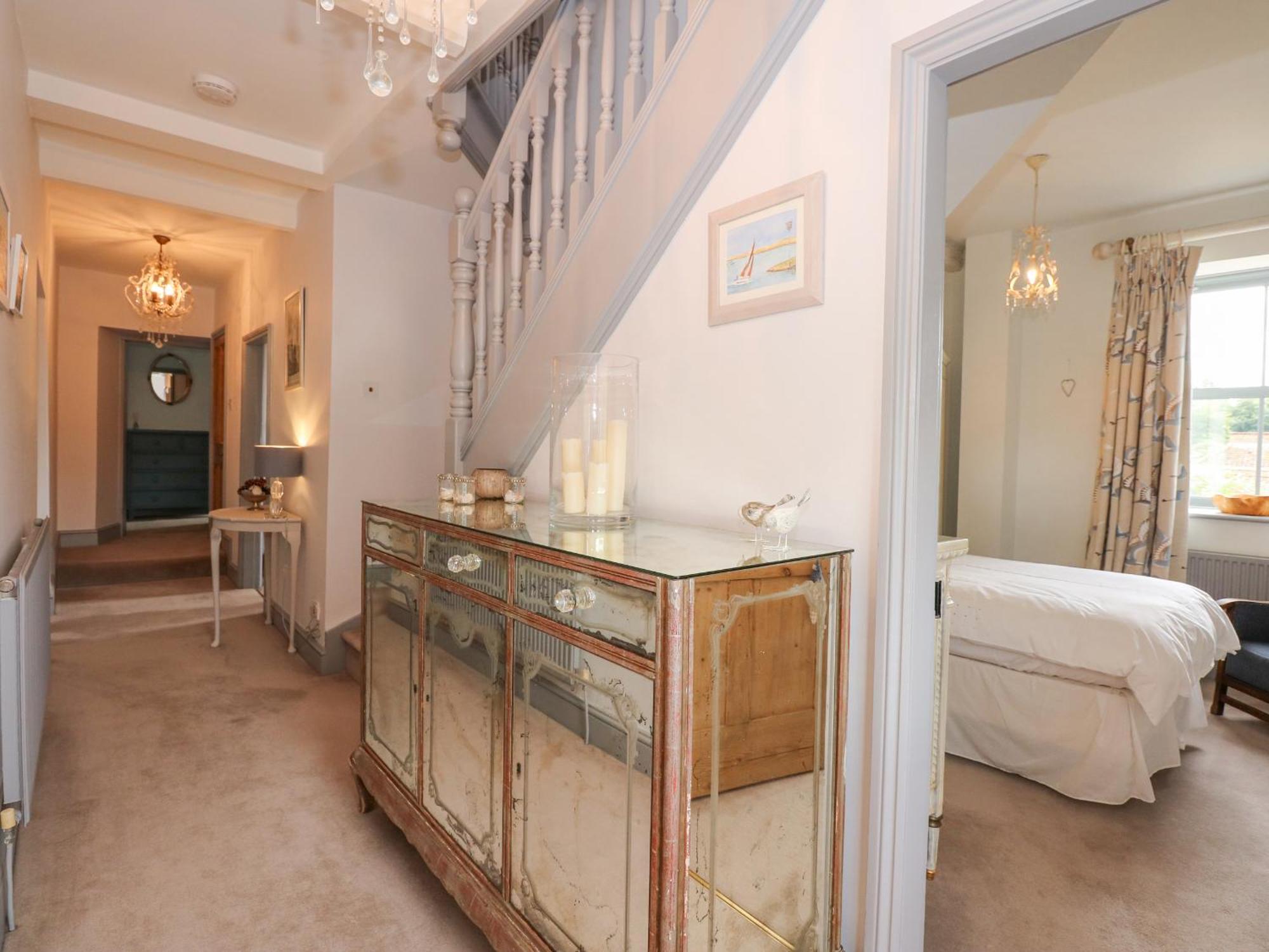 Malthouse Farm Villa Хийчам Екстериор снимка