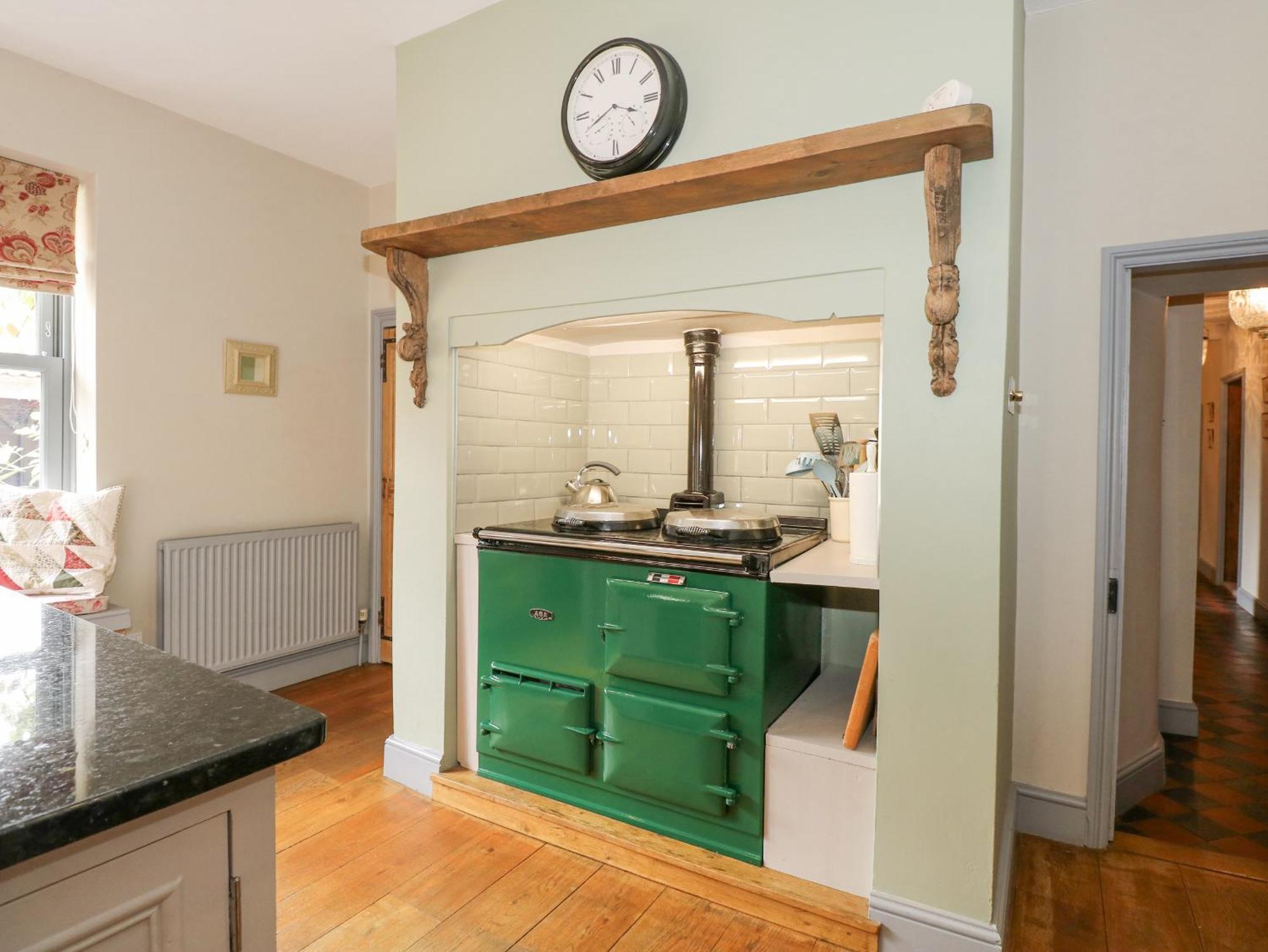 Malthouse Farm Villa Хийчам Екстериор снимка