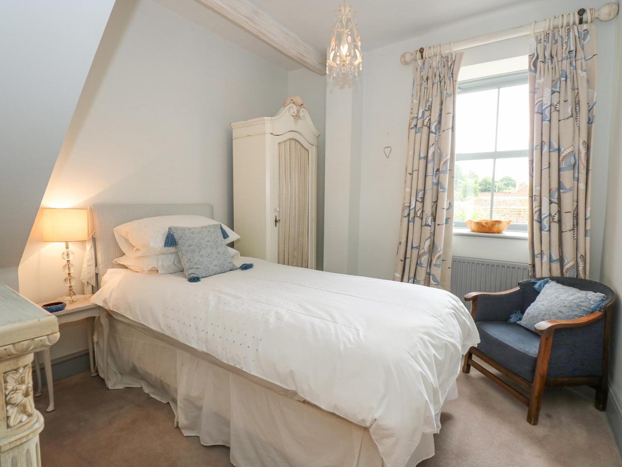 Malthouse Farm Villa Хийчам Екстериор снимка