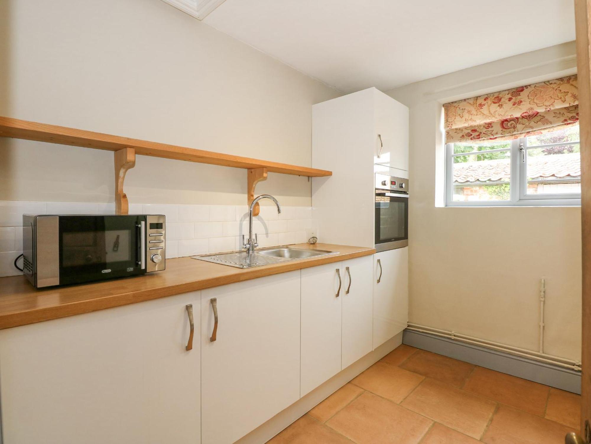 Malthouse Farm Villa Хийчам Екстериор снимка